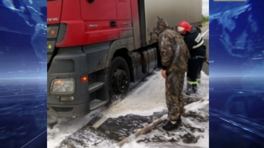 На трассе Сургут – Салехард в результате ДТП произошел разлив топлива