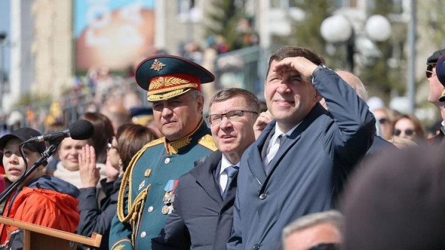 Владимир Якушев посетил шествие техники времён ВОВ в Свердловской области 