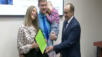 И на покупку и на погашение ипотеки: 43 семьи Муравленко стали счастливы одномоментно