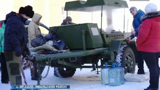 В оставшемся без электроснабжения селе Яр-Сале для населения организовано горячее питание