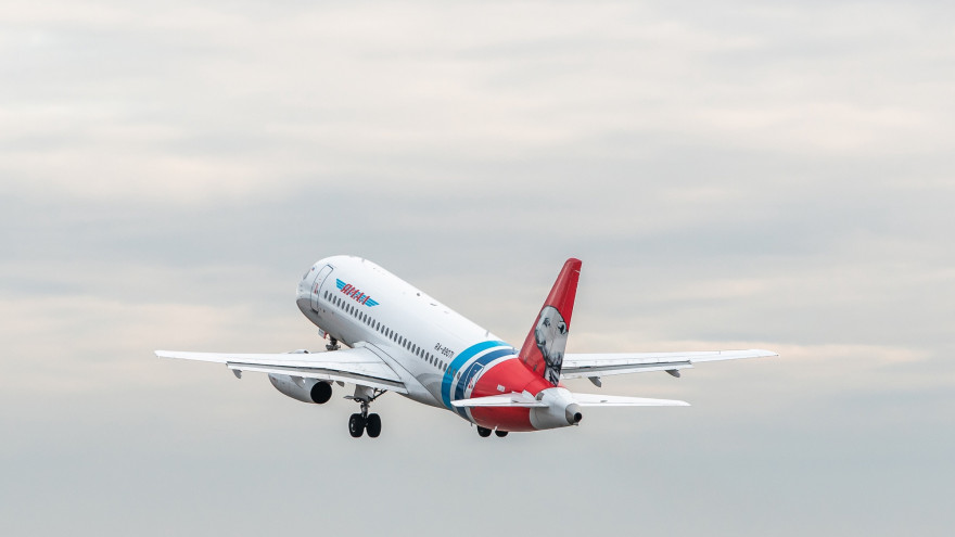 Авиакомпания «Ямал» ввела дополнительные места на новогодние рейсы