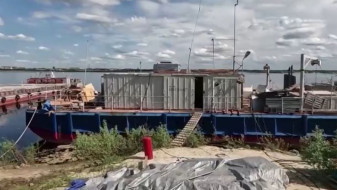 В Коротчаево доставили два рефрижераторных судна из Тазовского района