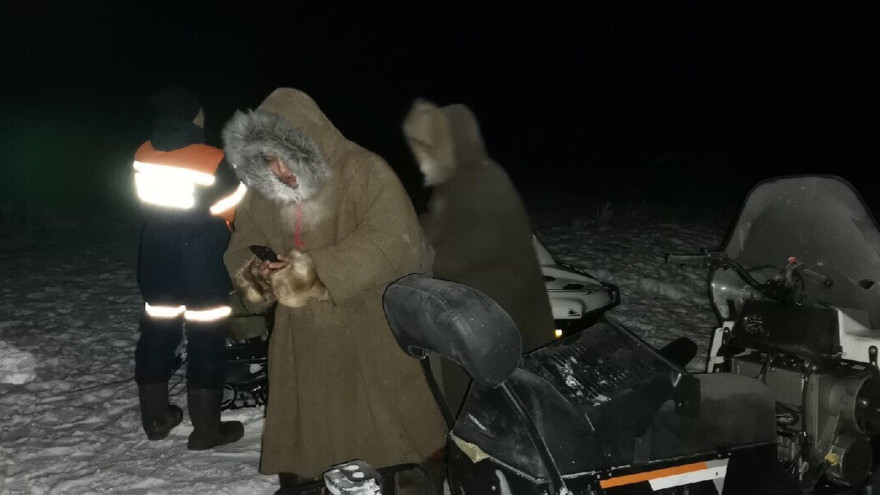 Специалисты «Ямалспаса» помогли замерзающим в тундре людям
