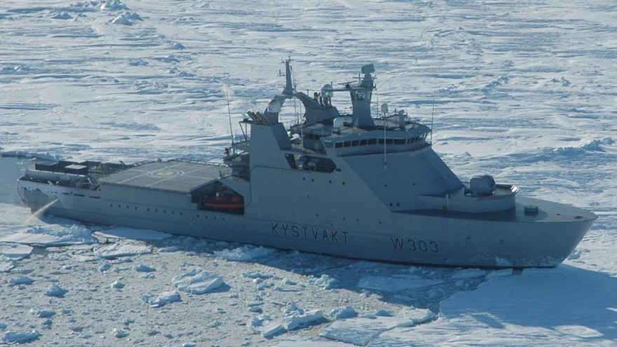Военно-морской флот РФ будет применять в Арктике вооружённые ледоколы 