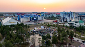 Баня, отдых для детей и историческое решение: о чём говорили губкинцы с губернатором